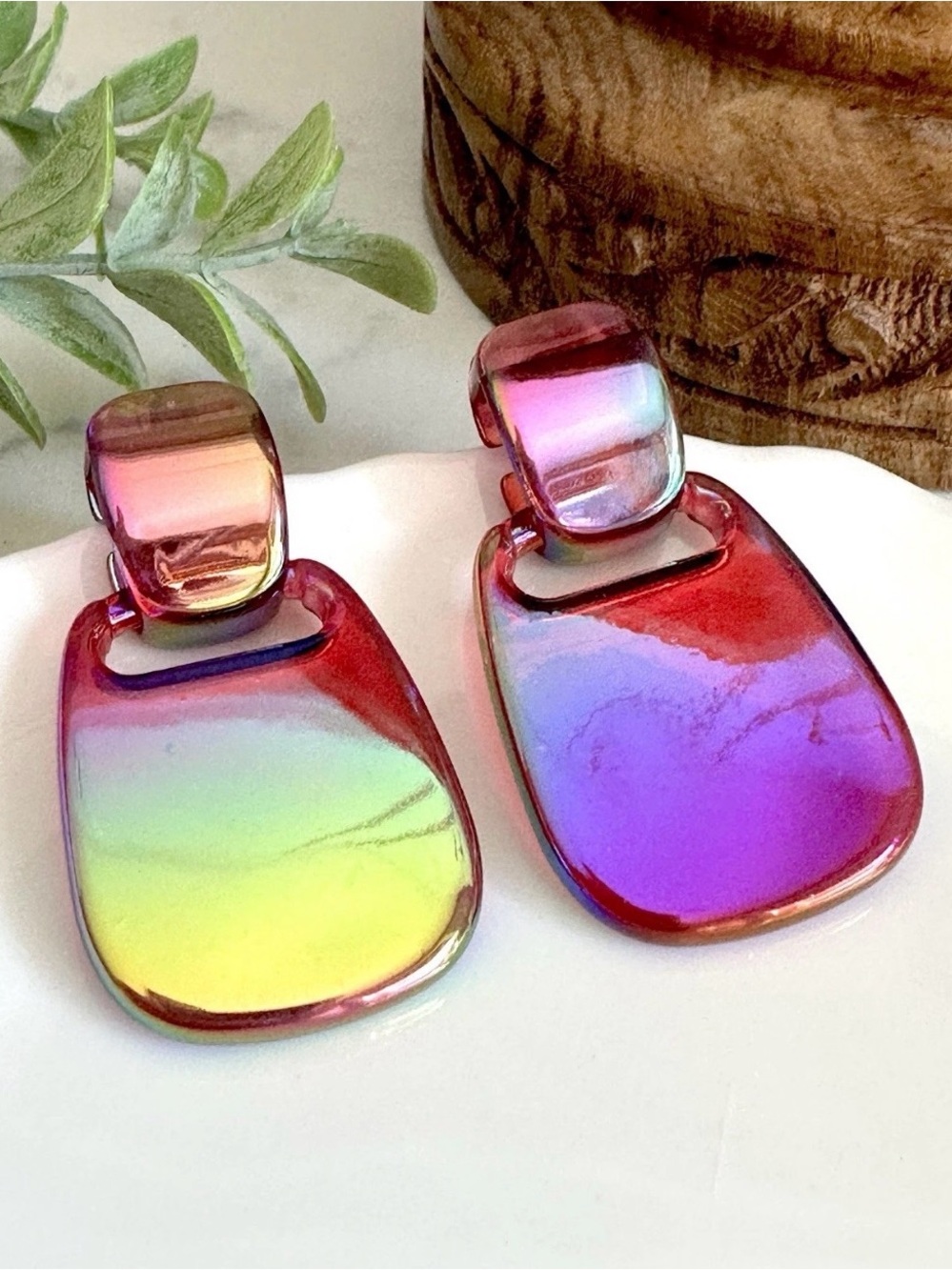Magenta Iridescent Colorful Rainbow Earrings Acrylic Square Dangle Jewelry - Picture 4 of 7